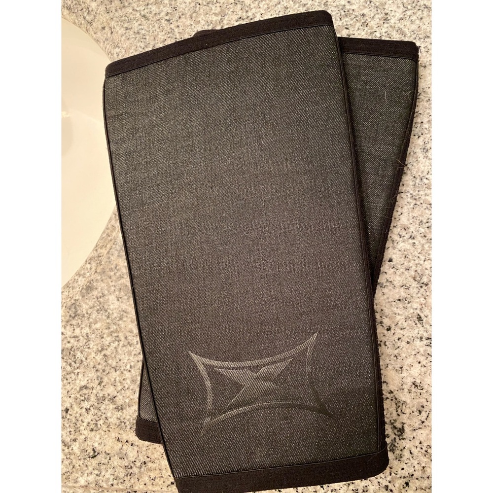 NWOT Mark Bell Slingshot X Knee Sleeve - SIZE SMALL